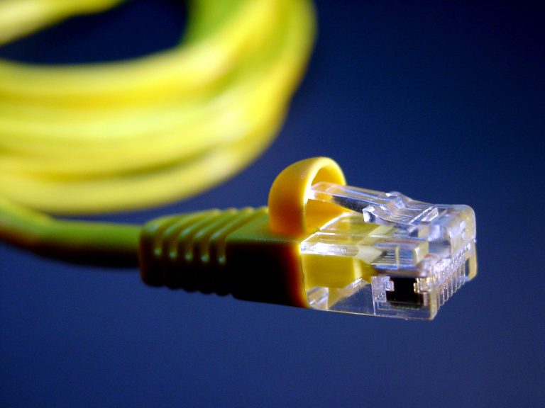 ?Cable de red se desconecta y conecta continuamente [Solución]